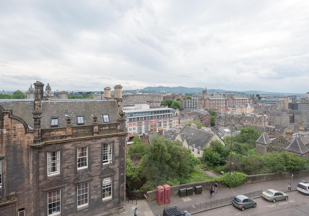 The Castle Esplanade Residence Edimburgo Exterior foto